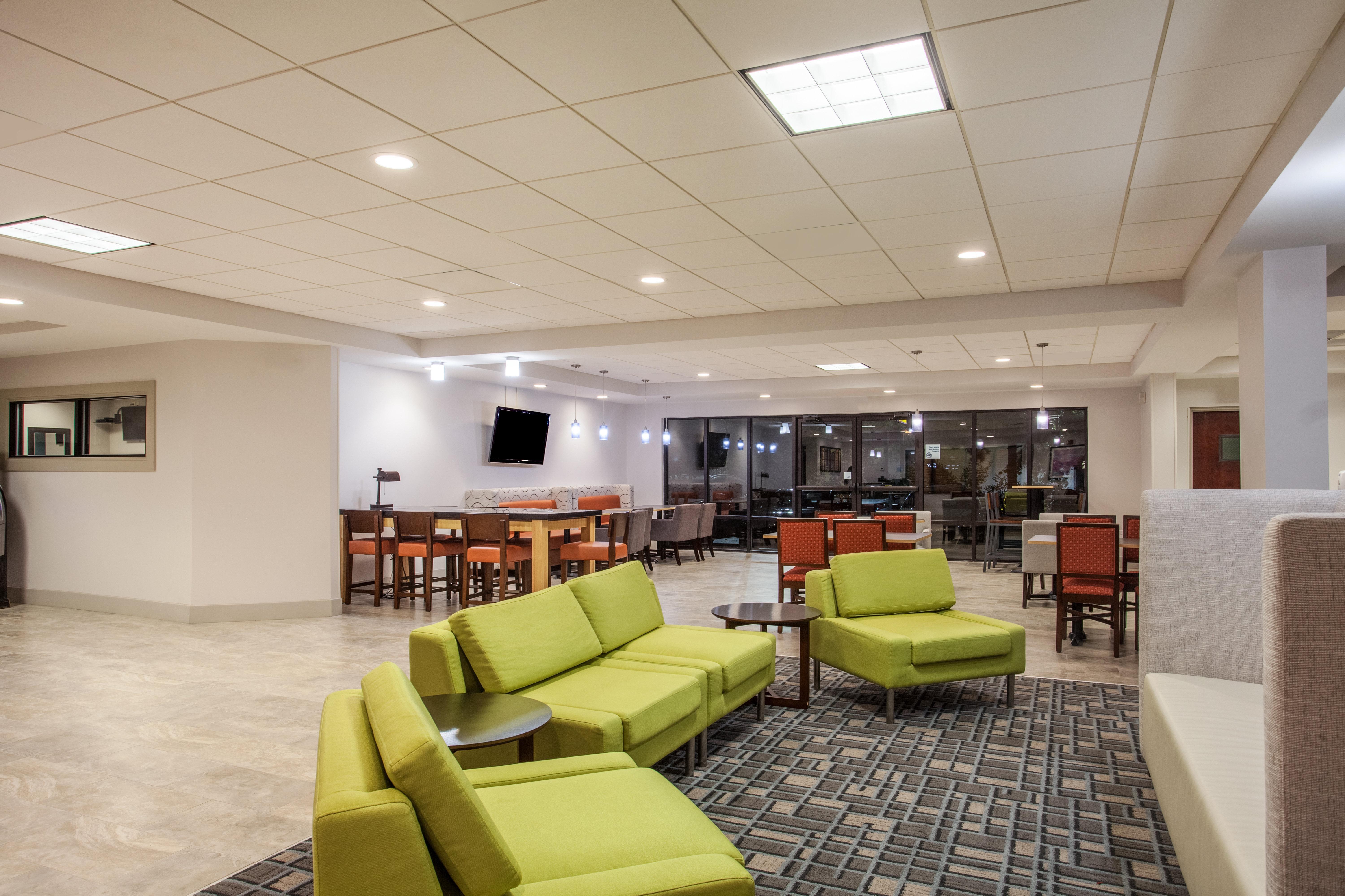 Holiday Inn Express & Suites Augusta West - Ft Gordon Area By Ihg Eksteriør billede